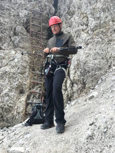 Unterwegs auf einem Klettersteig in den Sextner Dolomiten.